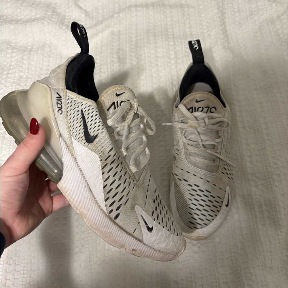 Nike air max 270 black and white